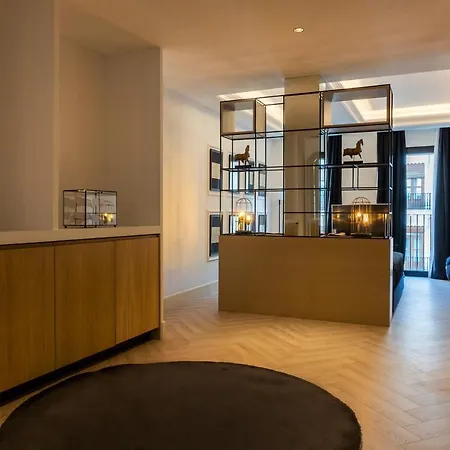 Vlc Townsquare Suites Apartman