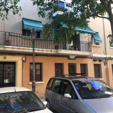 A Classic Peaceful Space Apartman *