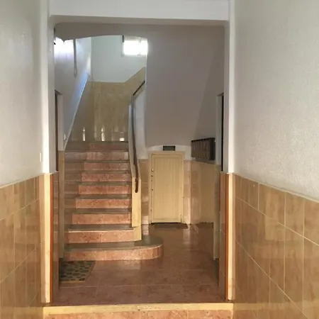 A Classic Peaceful Space Apartman Valencia