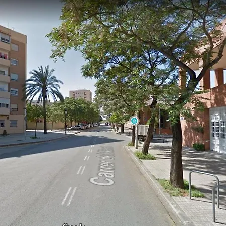Bonito Piso De 3 En Ciudad * Valencia