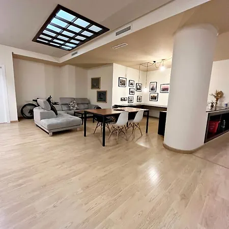 Con Encanto Junto Al Mercado *