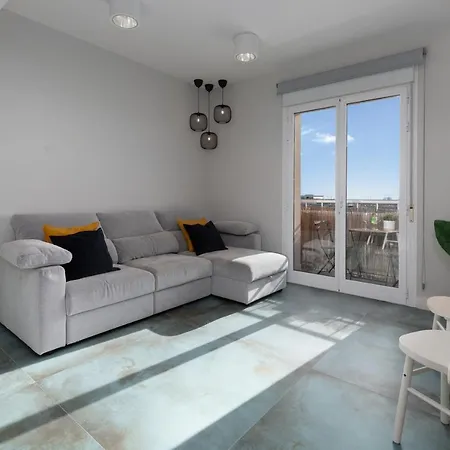 Your At Valencia, Marina Real Apartment *