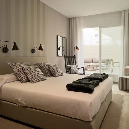 מלון Boutique Balandret 3*