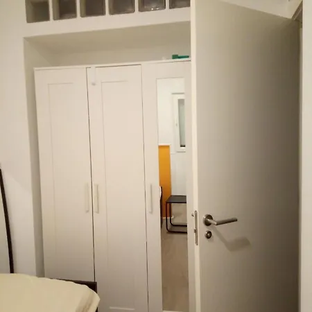 Alquilo Individual Con Aseo Privado Solo Chicas, Only Girls