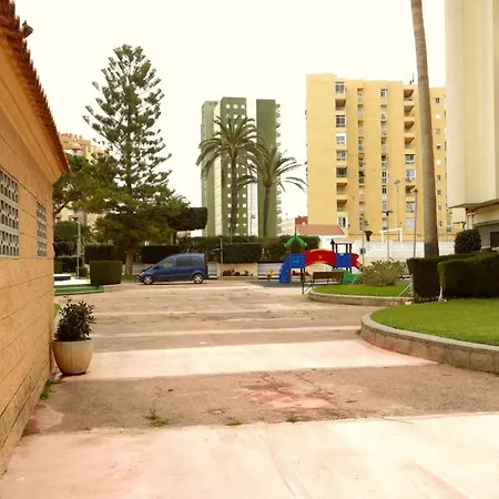 La Pobla De Farnals Apartment *