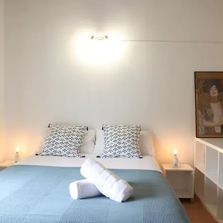 Florit Flats - The Ruzafa Loft شقة