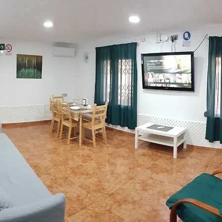 Jl Ciudad De Artes Apartment *