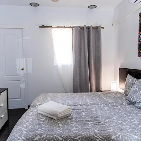 Catedral Reina Appartement *