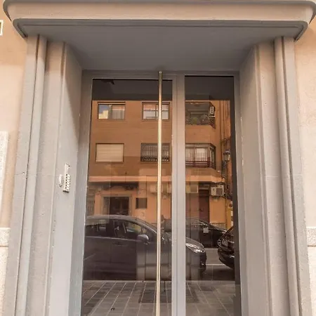 With Fluffy Beds & Private Patio Valencia