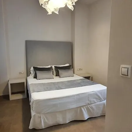 Md Balmes Market Mid Term Appartement Valencia