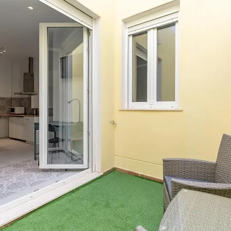 Sunny,private Terrace,wheelchair Access