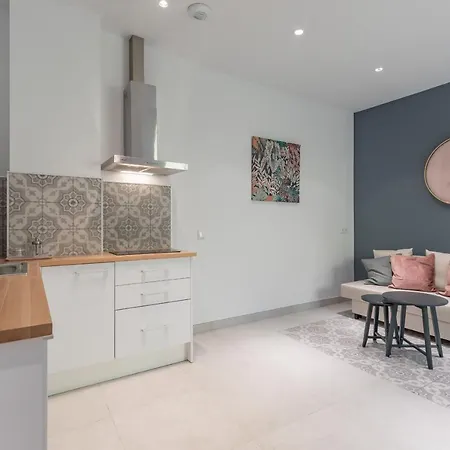 Lejlighedshotel Chic & Comfortable Apartment, Private Terrace