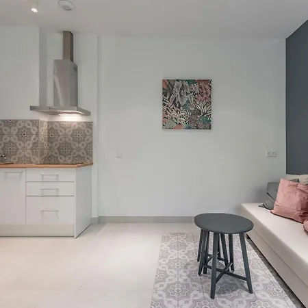 Chic & Comfortable Apartment, Private Terrace Lejlighedshotel Valencia