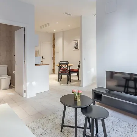 Modern Close To Centre 4* Валенсия