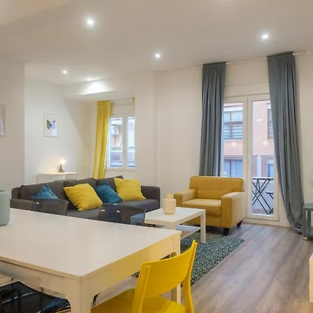 Appartement Bright, Brand New & Very Comfortable *