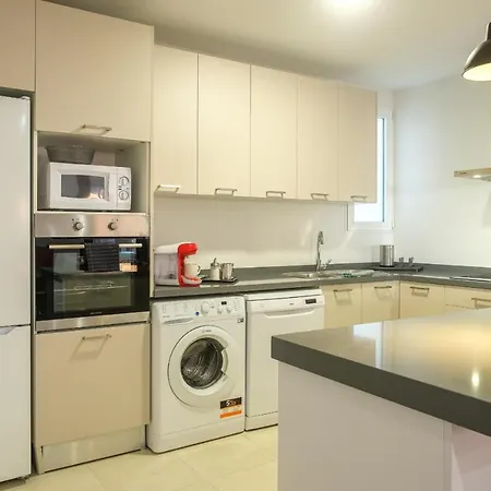 Clean & Very Comfortable Apartment Valencia