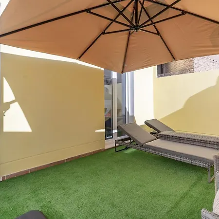 Gorgeous With A Large Private Terrace Valência