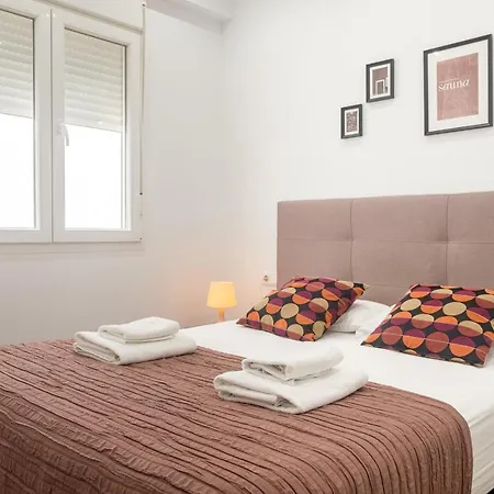 Clean & Very Comfortable Apartament Walencja