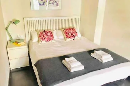 شقة Jordana Bright & Charming In Old Town