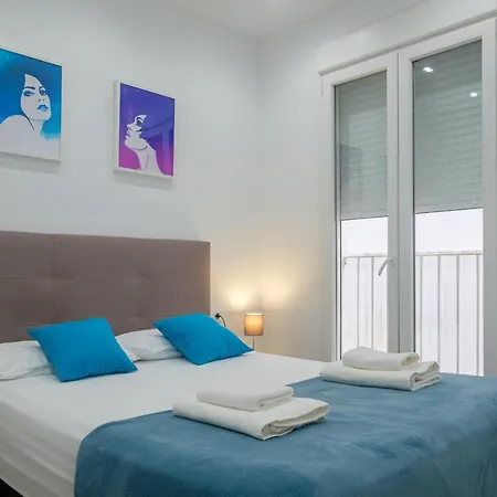 Spacious & Clean In Quiet Area Valenza