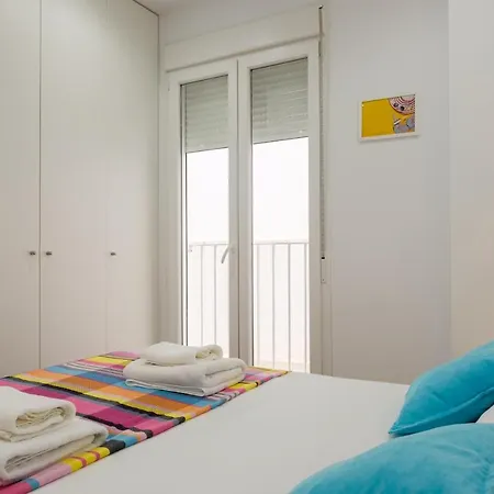 Spacious & Clean In Quiet Area * Валенсия