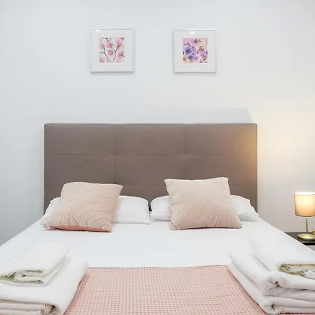 Spacious & Clean In Quiet Area