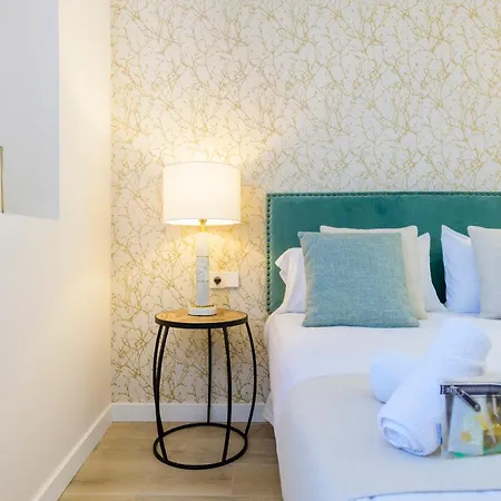 Md Reina Cabanal Apartment