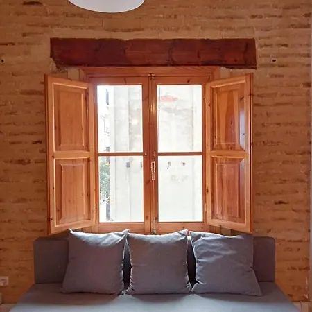 アパート Con Encanto En Pleno Casco Antiguo Ron Valenciayole バレンシア
