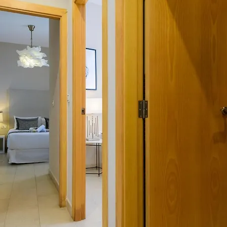 Balmes Street Apartment *