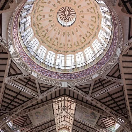 Luminoso. Comodo. Acogedor. Wifi. Junto A Ave * Βαλένθια