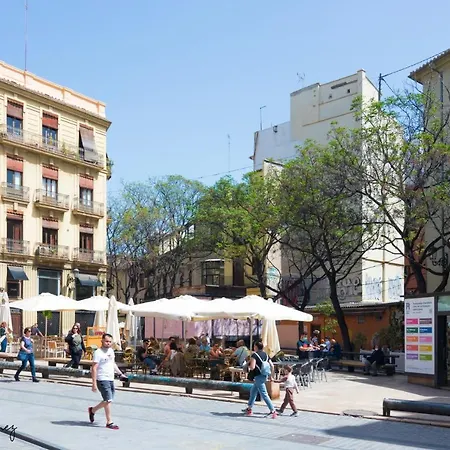 Apartamento Luminoso. Comodo. Acogedor. Wifi. Junto A Ave