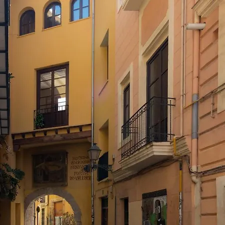 Luminoso. Comodo. Acogedor. Wifi. Junto A Ave Apartamento *