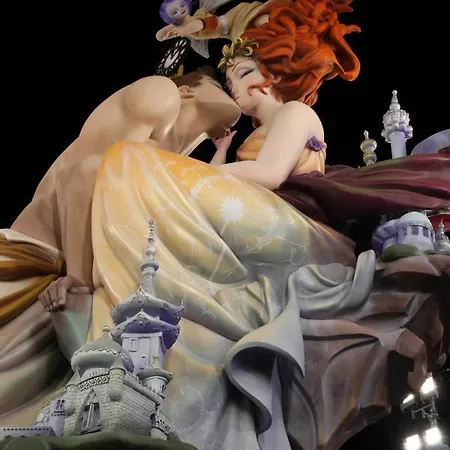 Luminoso. Comodo. Acogedor. Wifi. Junto A Ave *