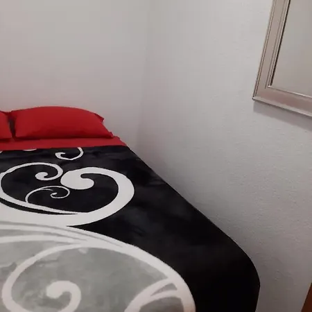 Homestay szállás Pequena En Piso Compartido Con 2 Adultos Valencia