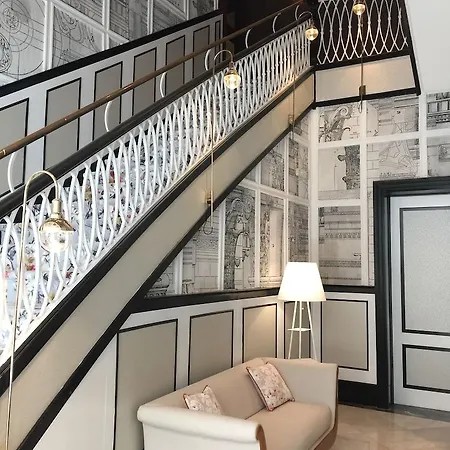 Sh Ingles Boutique Otel