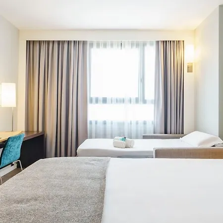Ilunion 4 Hotel 4*