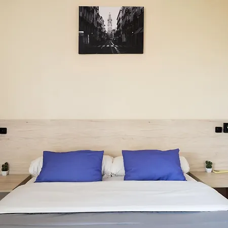 Hostal Purple Nest Valencia