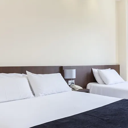 Hotel Olympia Universidades 3*