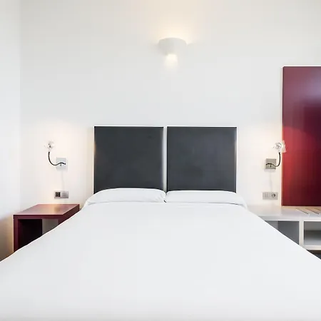 Hotel Ilunion Aqua 3 3*