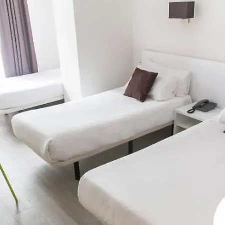 Sweet Continental Hotel 2*