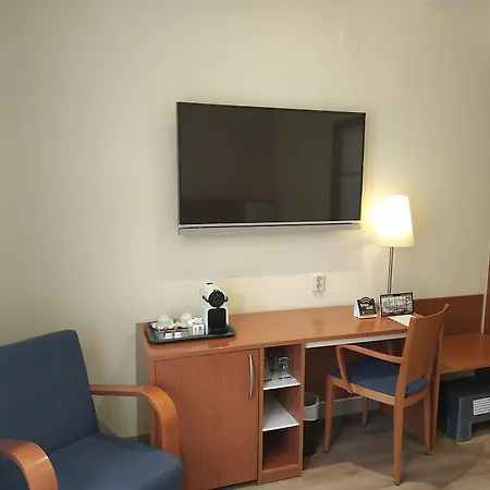 Rh Sorolla Centro Hotel 3*