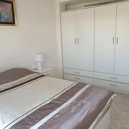 Nice And Quite Valencia