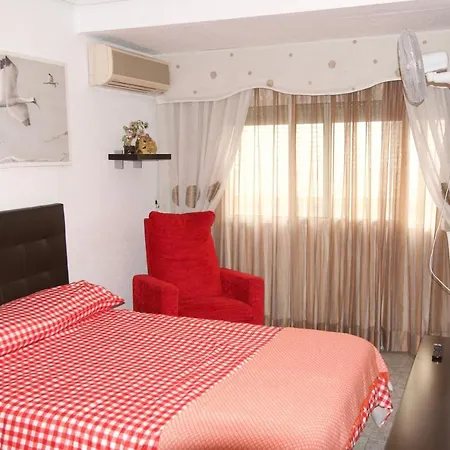 Plaja Cabanyal Apartman *