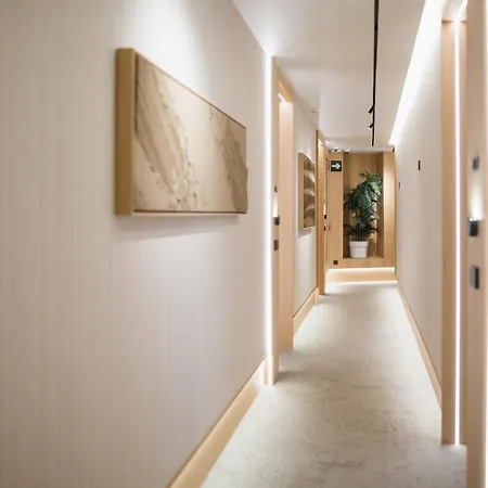 Hotel Puerta Serranos By Myr Hotels