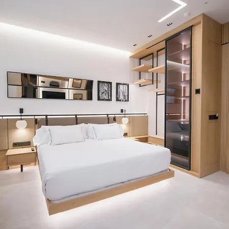 Отель Myr Puerta Serranos 4*