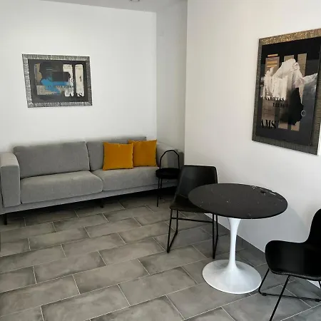 Apartment Near The Port, Of Arts And 10min To The *