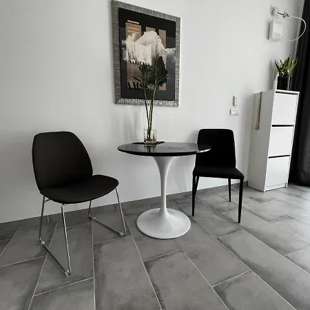 Apartment 10Min To The Beach And 10Min To The City Centre *