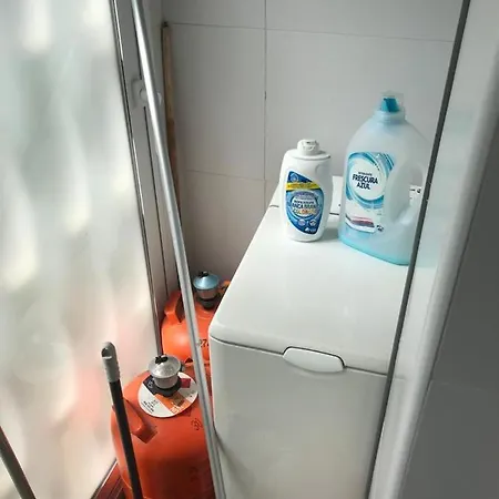 En Complejo Residencial Con Piscina Y Garaje Frente Al Mar * Valencia