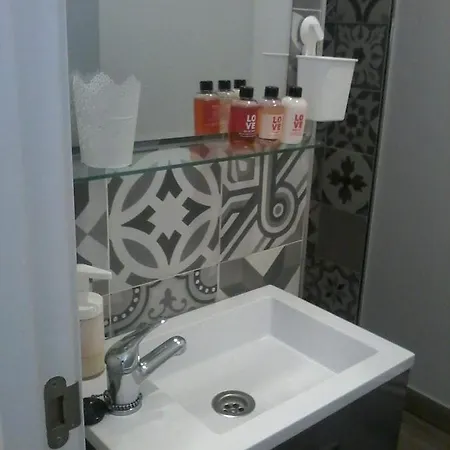 Pequeno Con Mini Piscina - No Climatizada Lägenhet Valencia