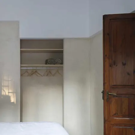 Serrano, La De Mil Suelos * 瓦伦西亚